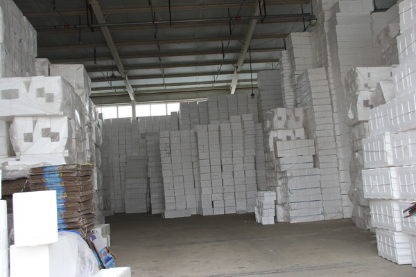 泡沫箱存儲倉庫